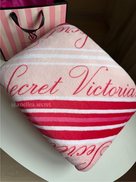 Плед Victoriaʼs Secret Cozy Plush Sherpa Blanket AC-03-0004 фото