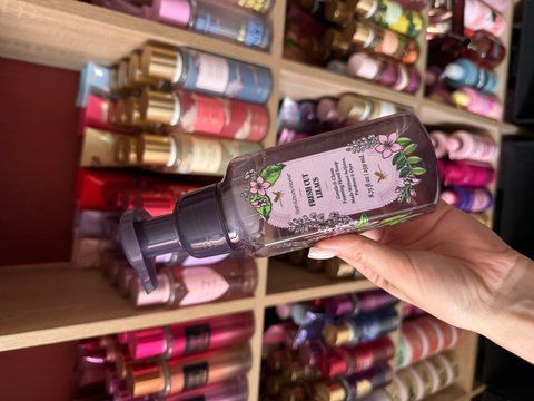 Мило-піна Fresh Cut Lilacs COS-02-0046 фото